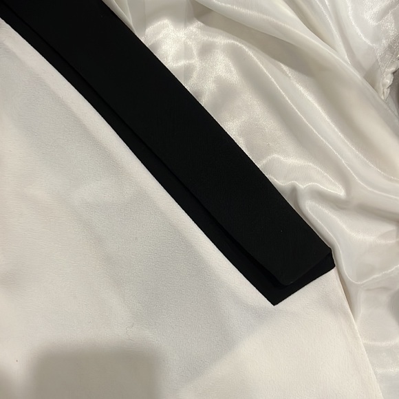 BCBG generation off white and black blazer. Size M. - Picture 4 of 4